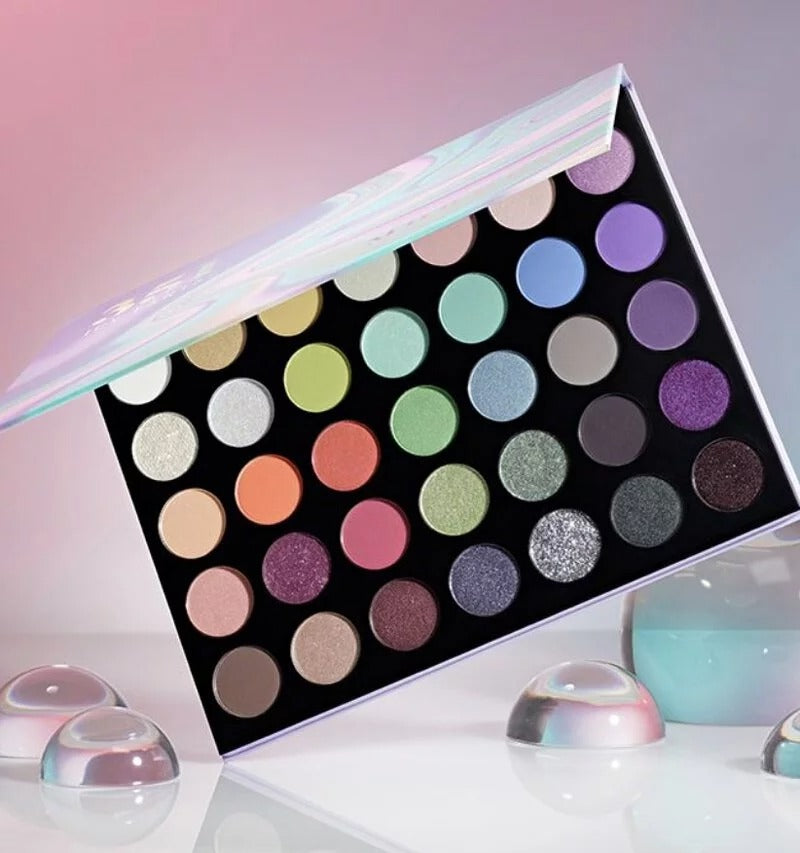 Morphe - 35I Icy Fantasy Artistry Palette – MakeUp World Pakistan